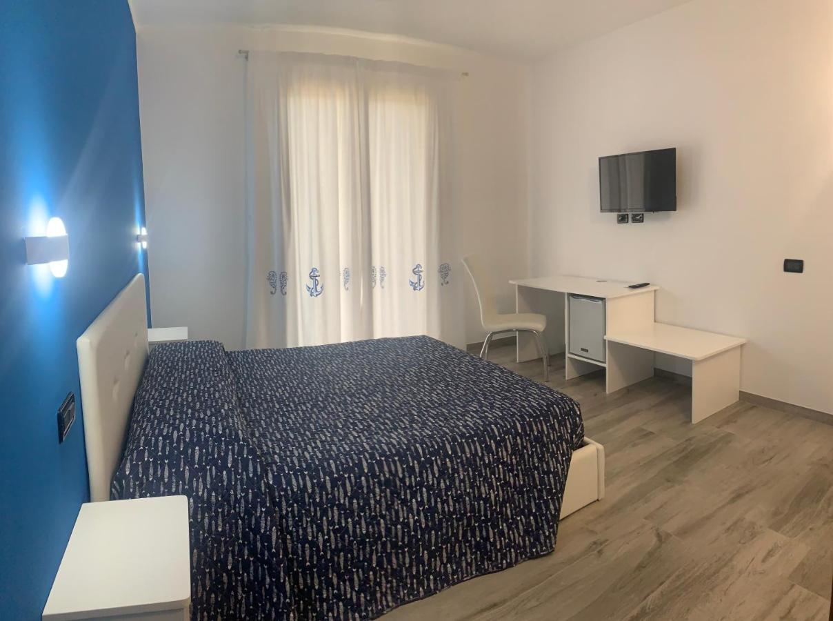 לינה וארוחת בוקר קאסטלסארדו Residenza “La Vecchia Ancora” מראה חיצוני תמונה